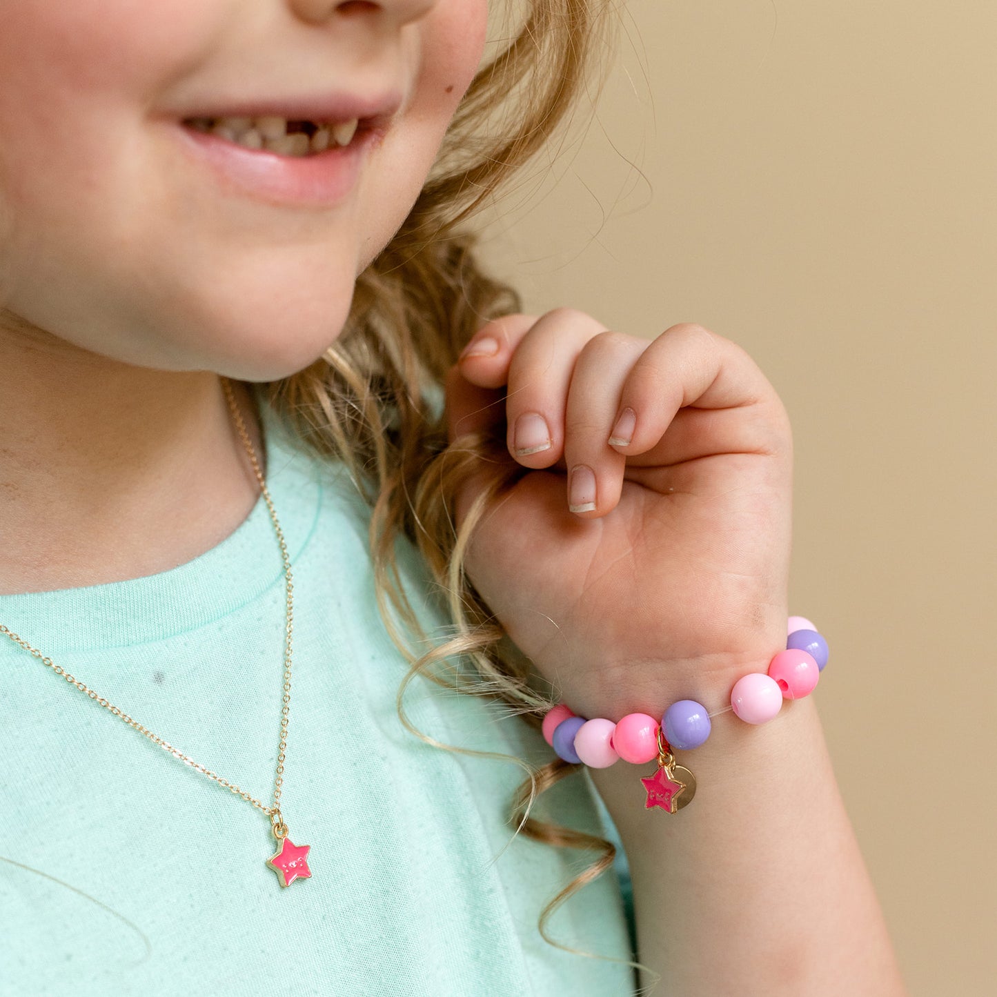 Children’s Beaded Stretch Bracelet with Enamel Smiling Star Charm – Hypoallergenic Kids Jewelry