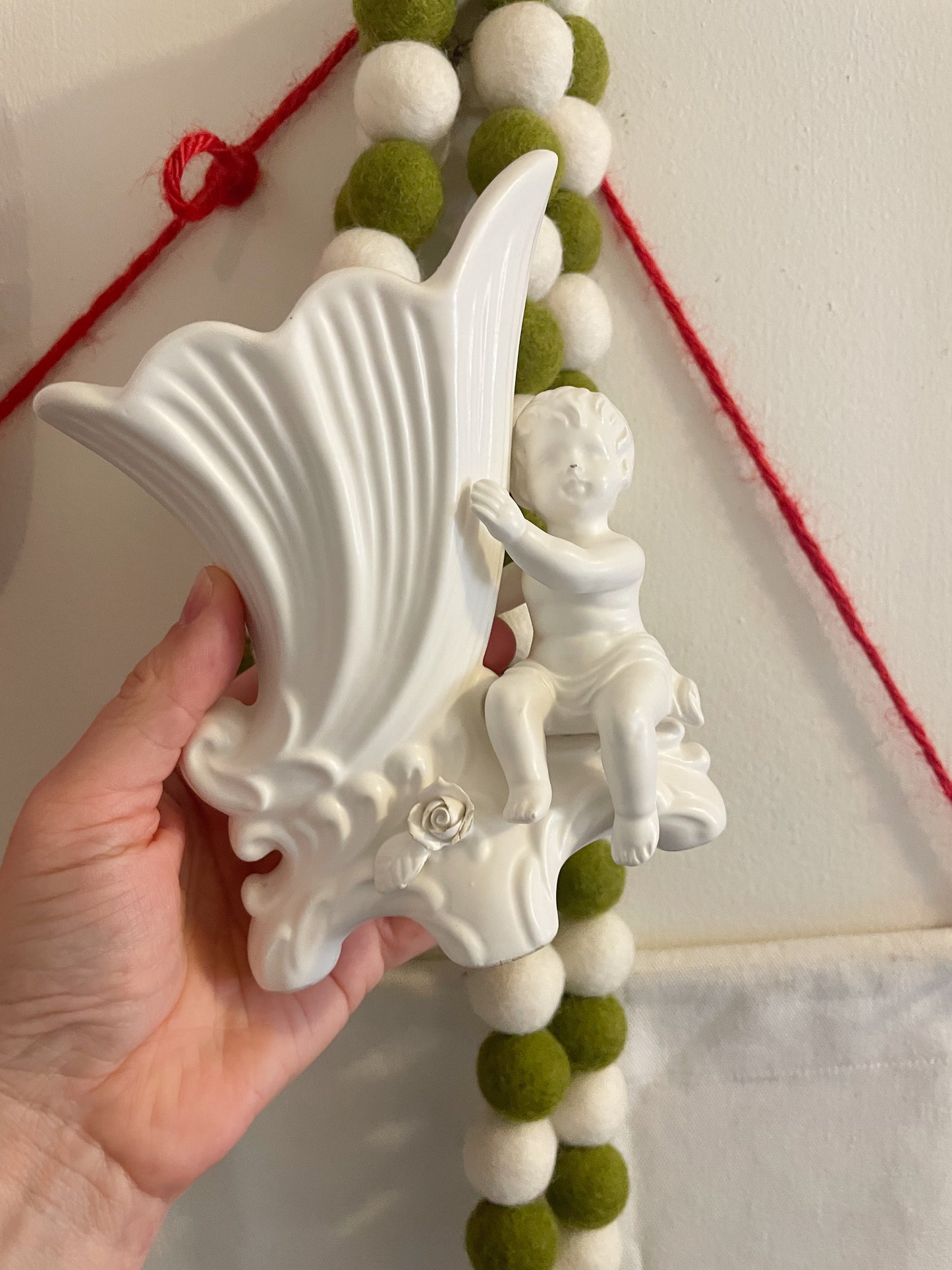 1963 Inarco Cherub Cornucopia Vase/Planter Creamware