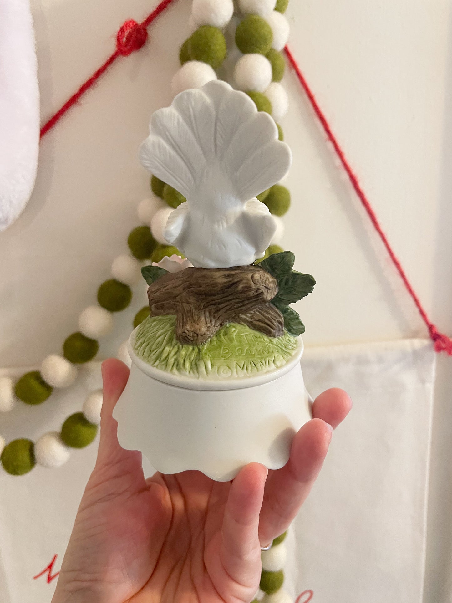 Vintage Seymour Mann M. Bernini Porcelain Dove Trinket Box – Connoisseur Collection