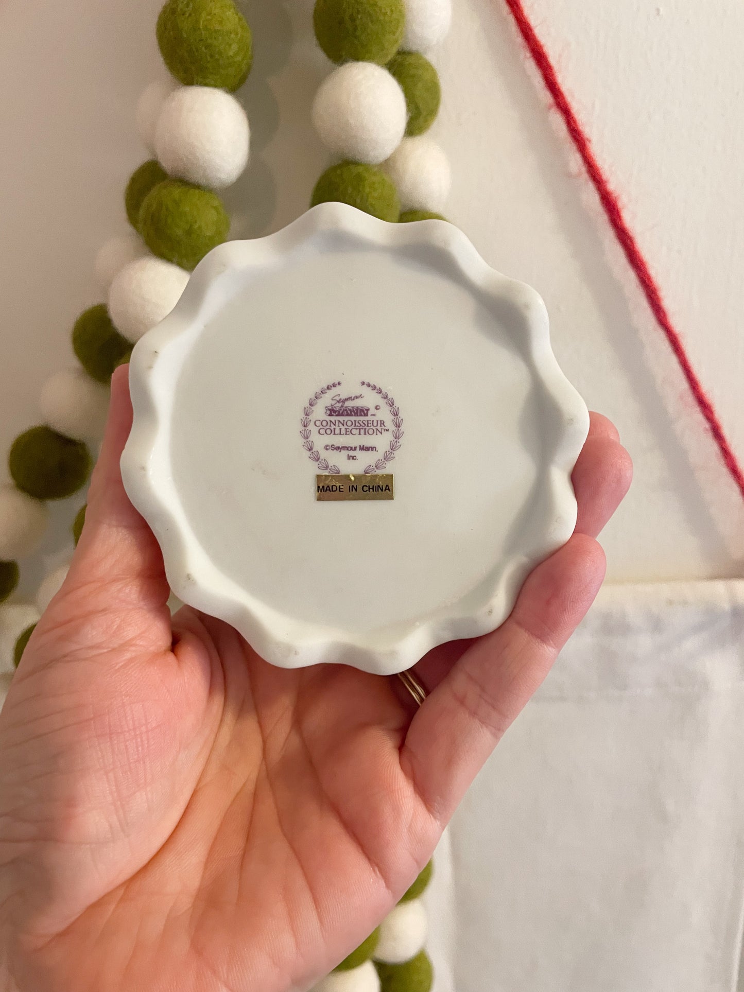 Vintage Seymour Mann M. Bernini Porcelain Dove Trinket Box – Connoisseur Collection