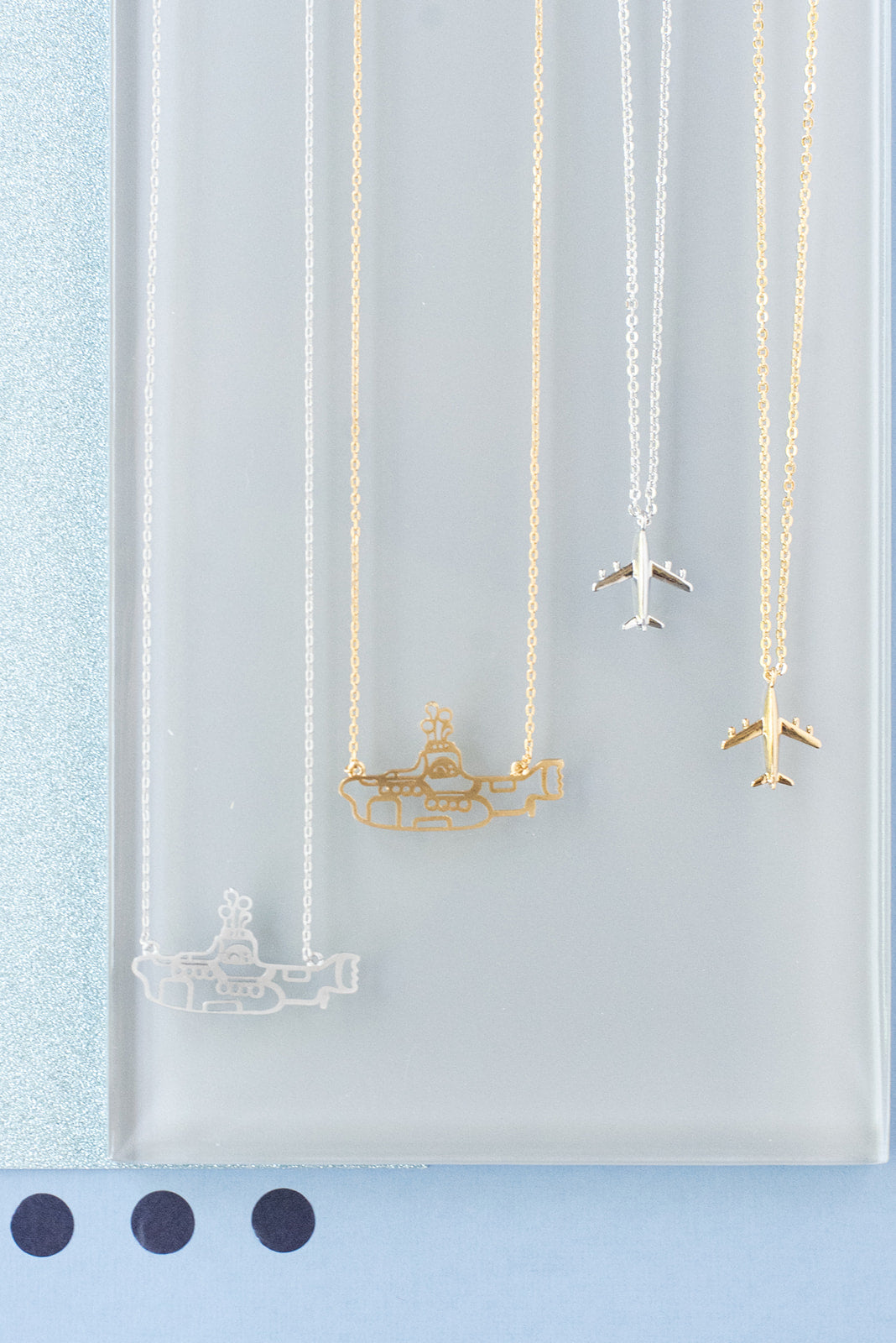 Amazon.com : Aviation and Airplane Stamp Silhouettes Womens Diamond  Necklaces Alloy Pendants Trendy Dainty Jewelry Gifts Golden-Style : Sports  & Outdoors