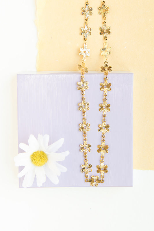 Daisy Chain Link Necklace Choker and Adjustable